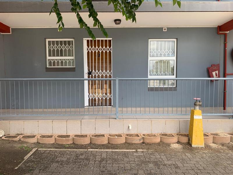 2 Bedroom Property for Sale in Buhrein Western Cape